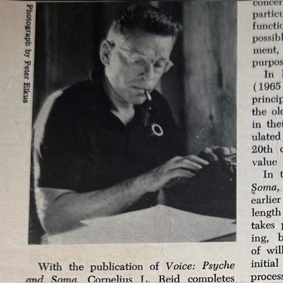VOICE: PSYCHE AND SOMA Cornelius L. Reid
Softback Second Printing 1982 - Picture 5 of 6